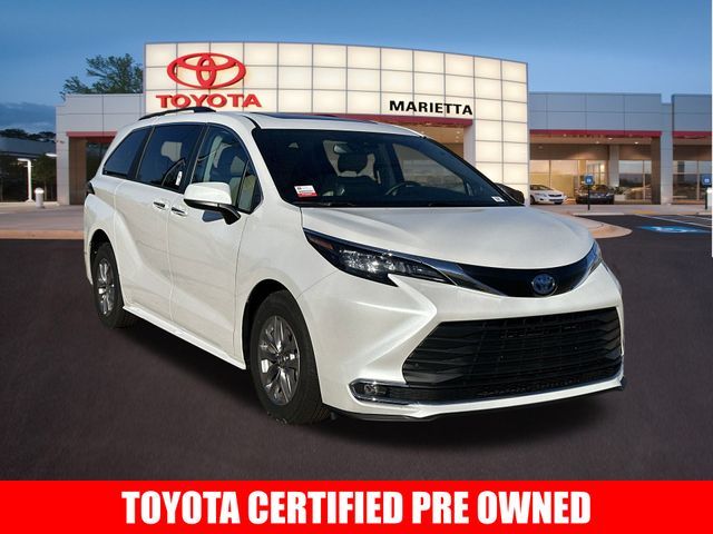 2024 Toyota Sienna XLE