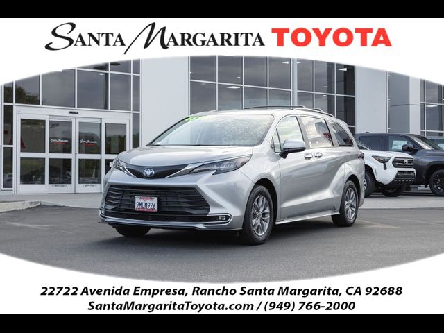 2024 Toyota Sienna XLE