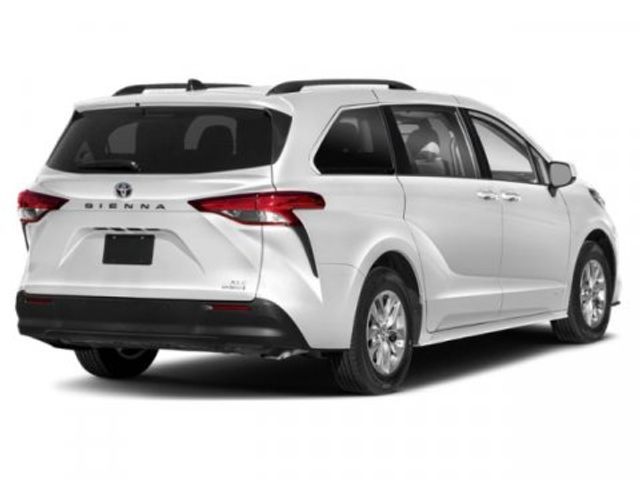 2024 Toyota Sienna XLE