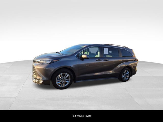 2024 Toyota Sienna XLE