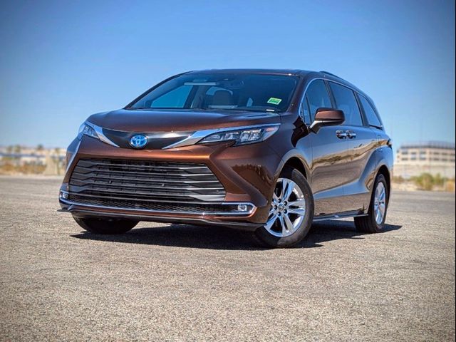 2024 Toyota Sienna XLE