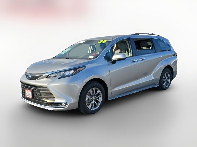 2024 Toyota Sienna XLE