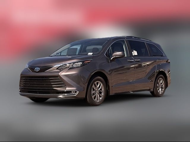 2024 Toyota Sienna XLE