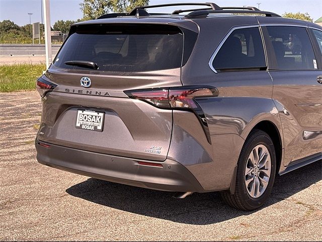 2024 Toyota Sienna XLE