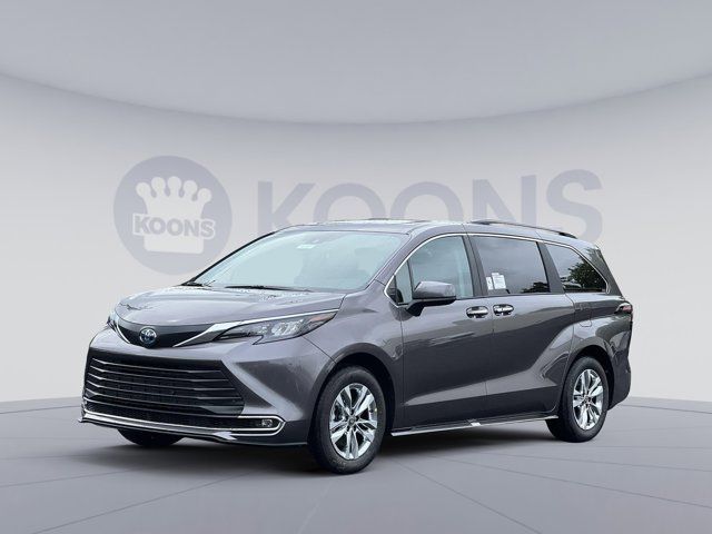 2024 Toyota Sienna XLE