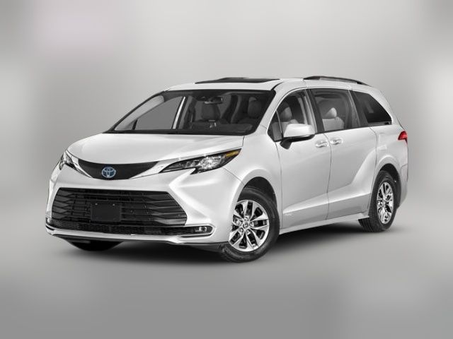 2024 Toyota Sienna XLE