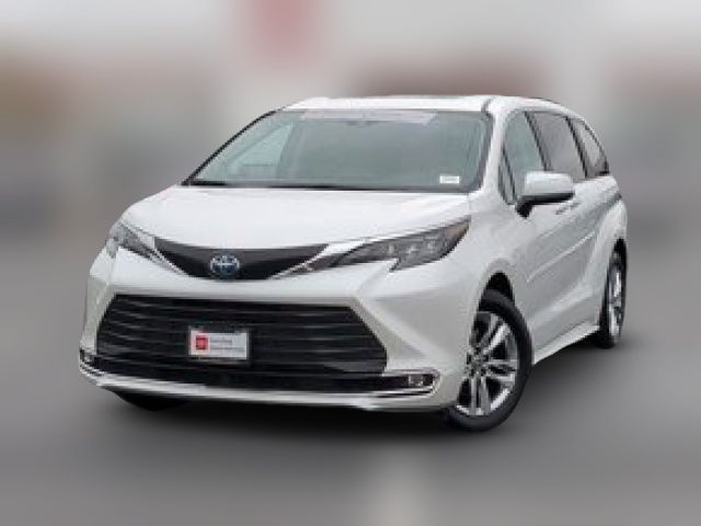 2024 Toyota Sienna XLE