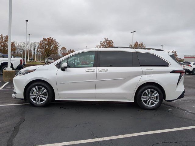 2024 Toyota Sienna XLE