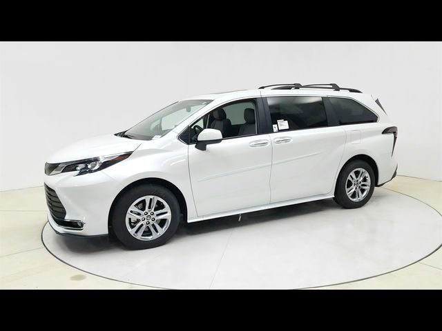 2024 Toyota Sienna XLE