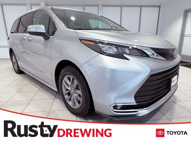 2024 Toyota Sienna XLE