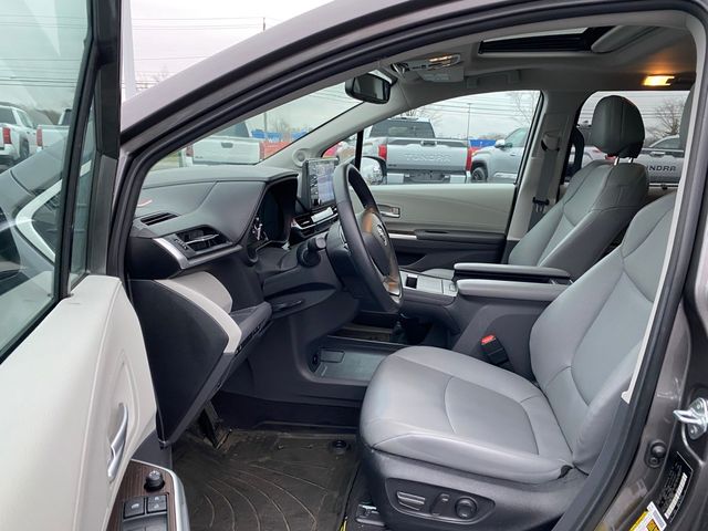 2024 Toyota Sienna XLE