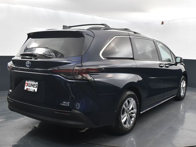 2024 Toyota Sienna XLE