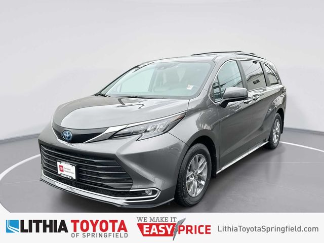 2024 Toyota Sienna XLE