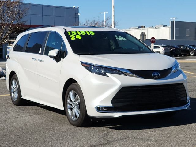 2024 Toyota Sienna XLE