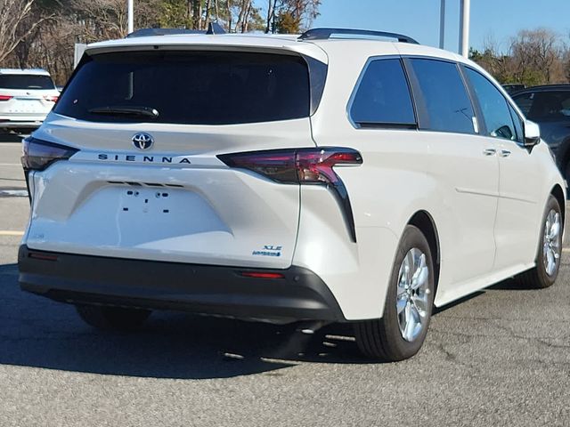 2024 Toyota Sienna XLE