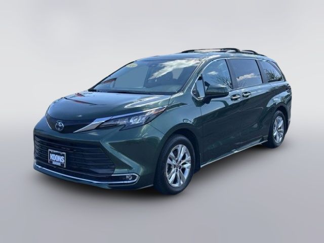 2024 Toyota Sienna XLE