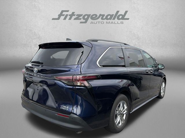 2024 Toyota Sienna XLE