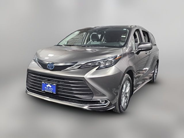 2024 Toyota Sienna XLE