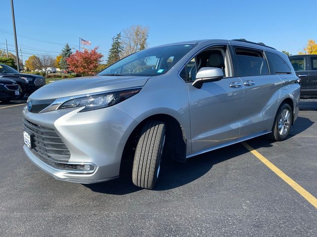 2024 Toyota Sienna XLE