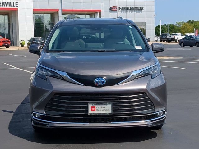 2024 Toyota Sienna XLE