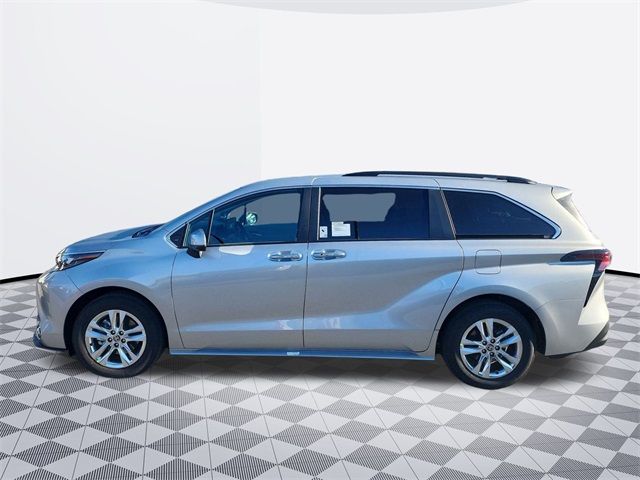 2024 Toyota Sienna XLE