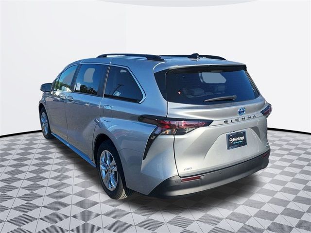 2024 Toyota Sienna XLE