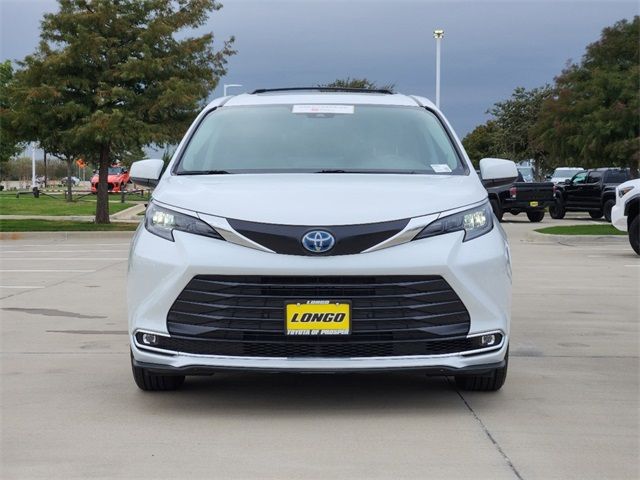 2024 Toyota Sienna XLE