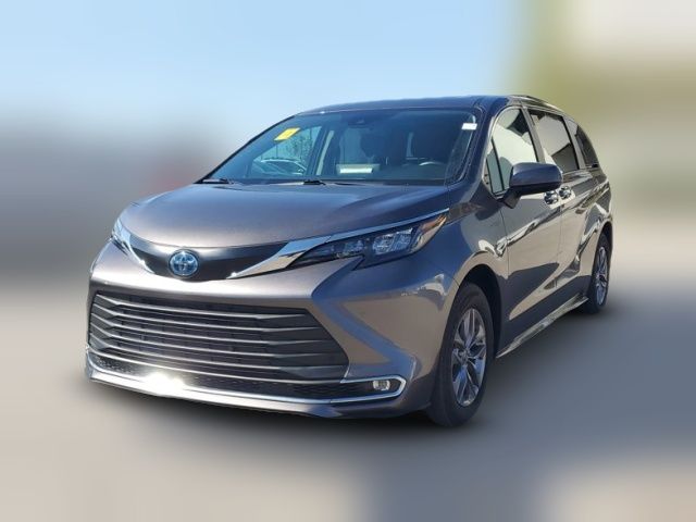 2024 Toyota Sienna XLE