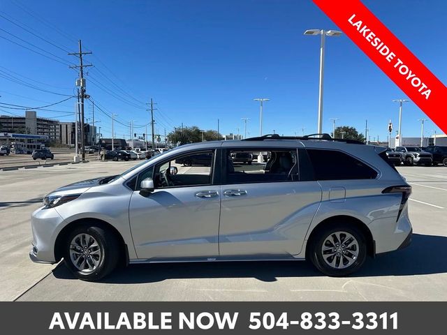 2024 Toyota Sienna XLE