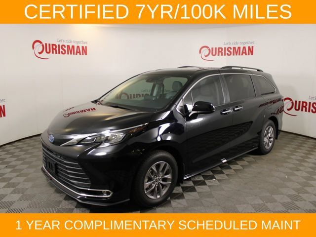2024 Toyota Sienna XLE