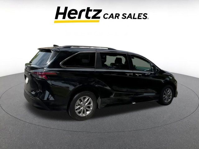 2024 Toyota Sienna XLE