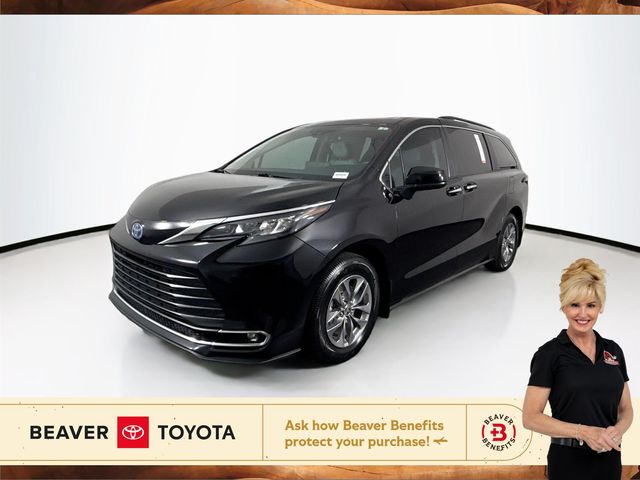 2024 Toyota Sienna XLE