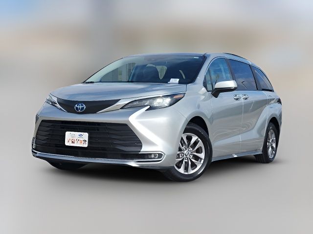 2024 Toyota Sienna XLE