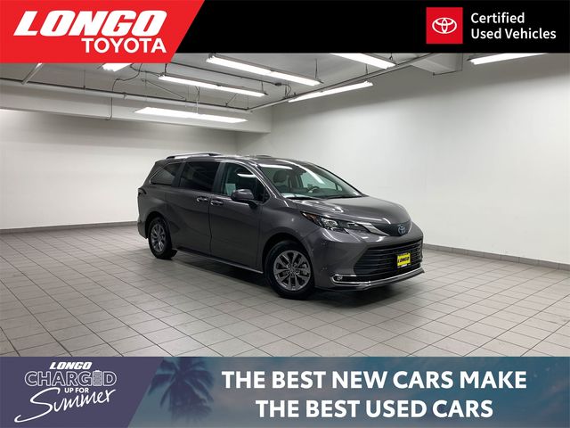 2024 Toyota Sienna XLE