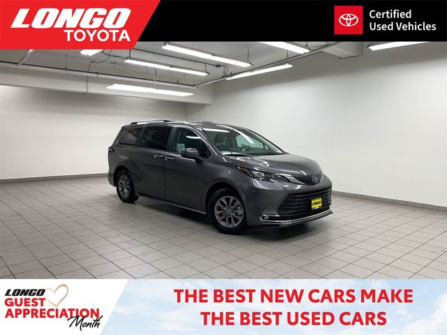 2024 Toyota Sienna XLE