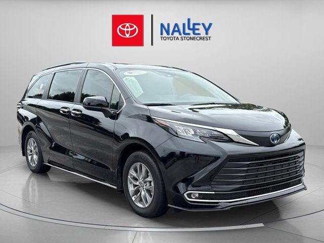 2024 Toyota Sienna XLE