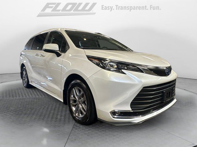 2024 Toyota Sienna XLE