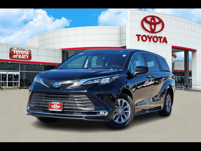 2024 Toyota Sienna XLE