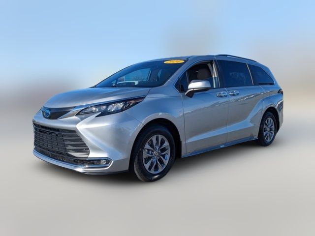 2024 Toyota Sienna XLE