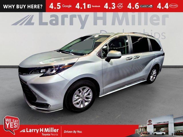 2024 Toyota Sienna XLE