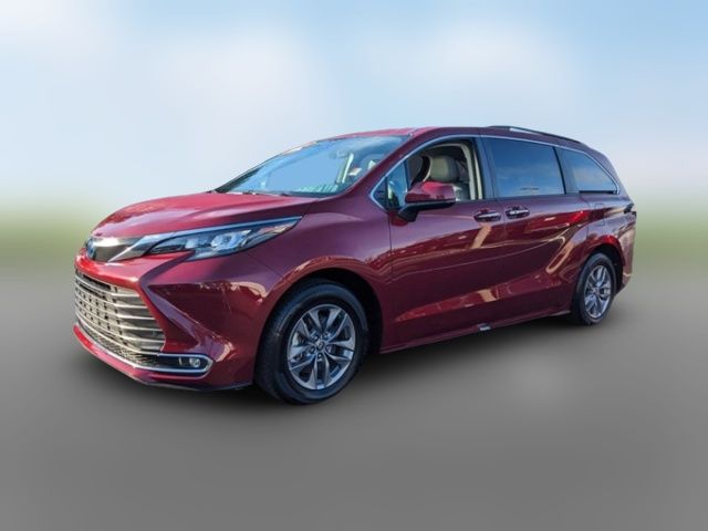 2024 Toyota Sienna XLE