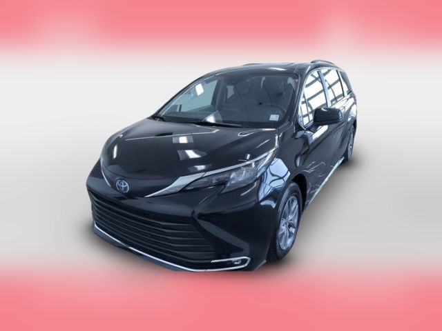 2024 Toyota Sienna XLE