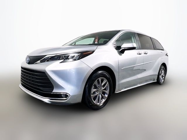 2024 Toyota Sienna XLE