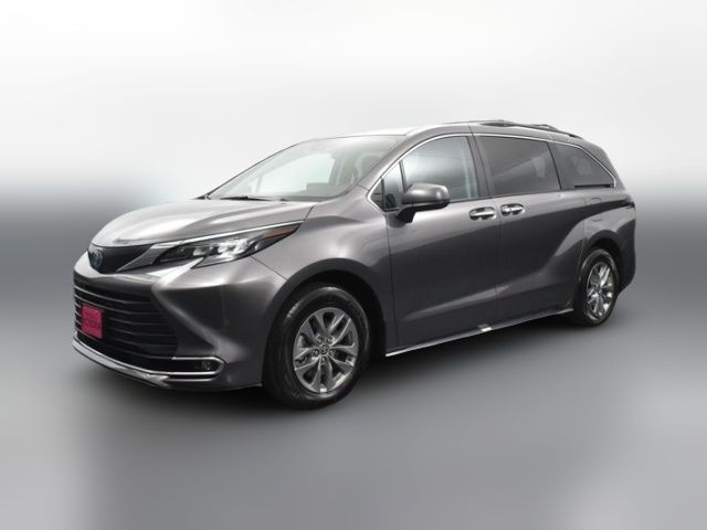 2024 Toyota Sienna XLE