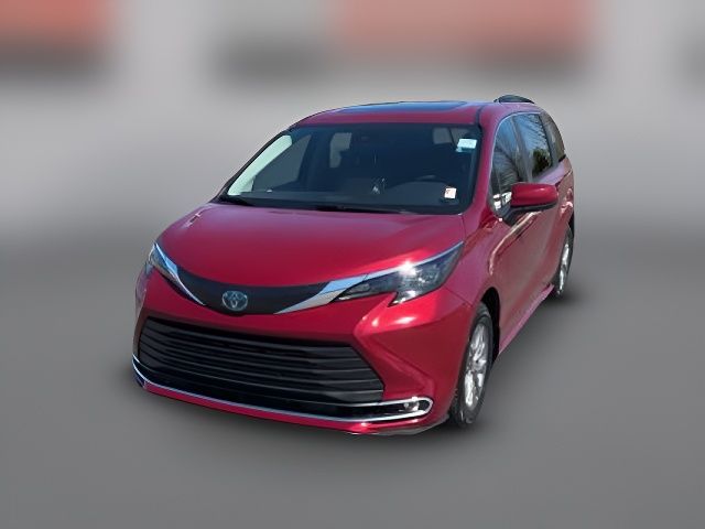 2024 Toyota Sienna XLE