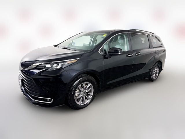 2024 Toyota Sienna XLE