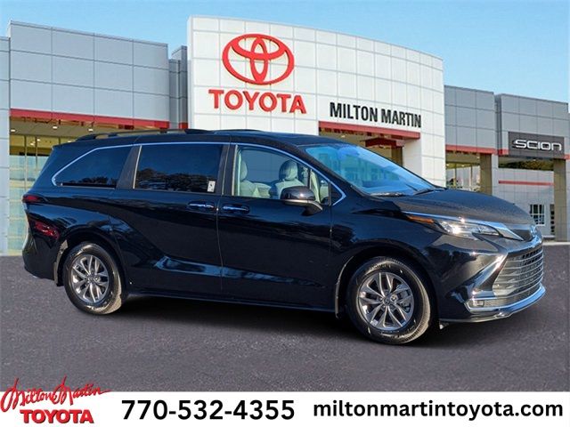 2024 Toyota Sienna XLE