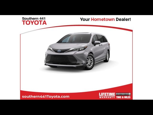 2024 Toyota Sienna XLE