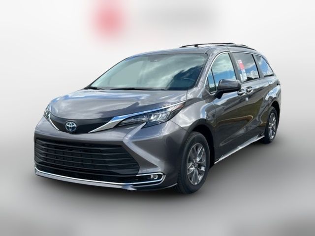 2024 Toyota Sienna XLE