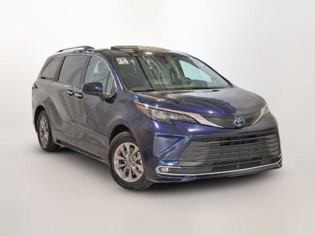 2024 Toyota Sienna XLE